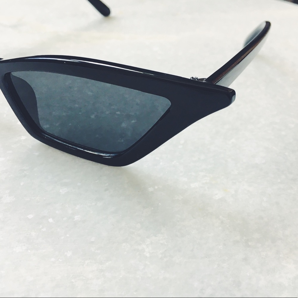 🆕Haley Black Cat Eye Sunnies Sunglasses - Picture 4 of 8